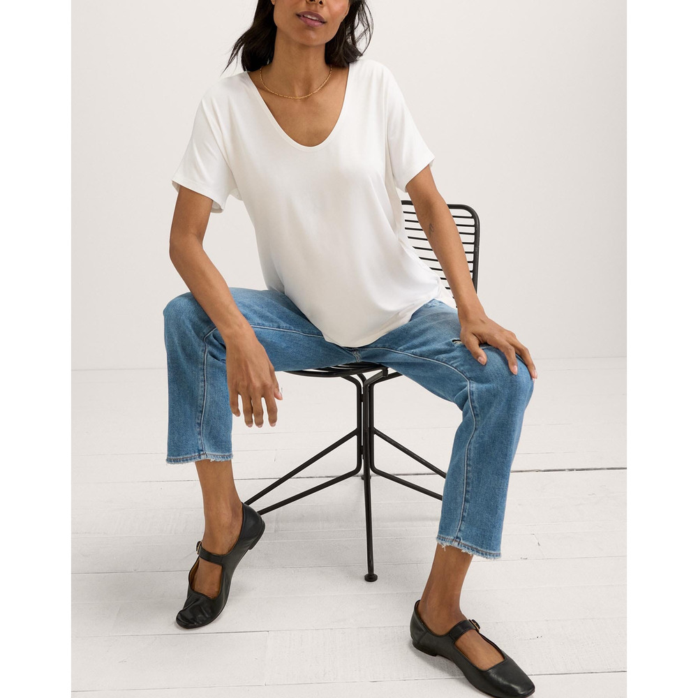 Hatch 'The Perfect Vee' White V Neck Short Sleeve Shirt Size 0